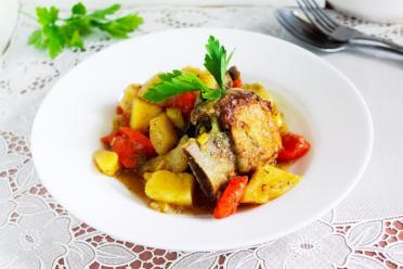 Hearty Beef Ribs & Potatoes
