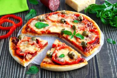 Quick & Tasty Sausage and Cheese Pizza