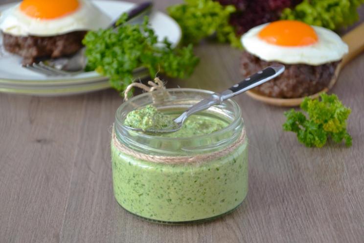 Spinach Salad Dressing: Mayo-Free Delight