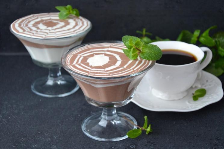 Creamy Cocoa Jelly with Decorative Cobwebs Creamy Cocoa Jelly with Decorative Cobwebs