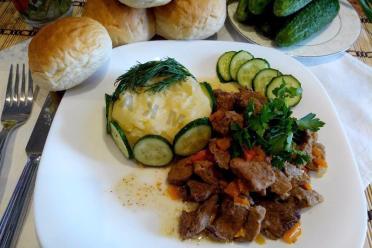 Tender Slow-Cooked Meat with Carrots