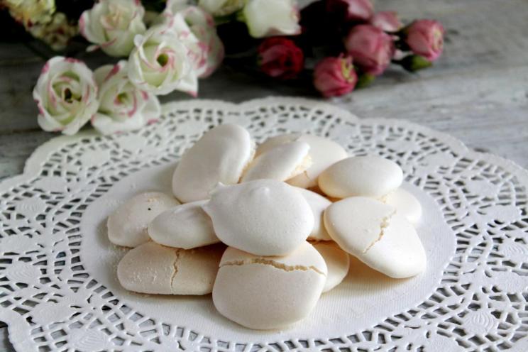 Easy Meringue Layers for Cake