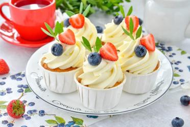 Curd Cupcakes with Creamy Curd Topping