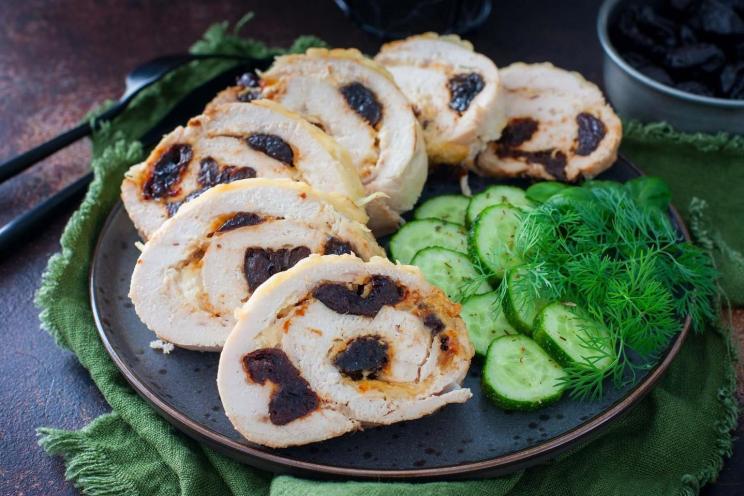 Oven-Baked Chicken Roll with Prunes Oven-Baked Chicken Roll with Prunes