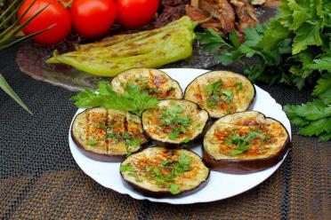 Easy & Healthy Grilled Eggplants