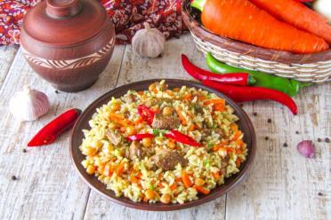 Tajik Chickpea Pilaf in a Cauldron