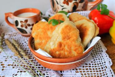Fluffy Fried Kefir Pies