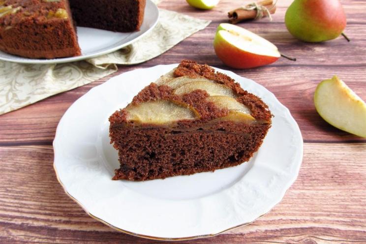 Chocolate Pear Charlotte Cake
