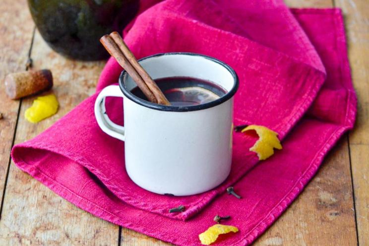 Homemade Spiced Mulled Wine