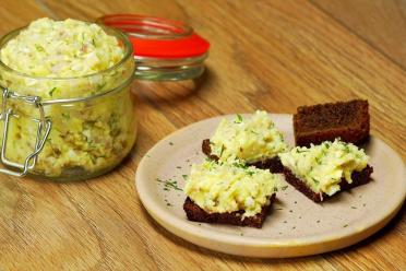 Herring and Apple Forshmak