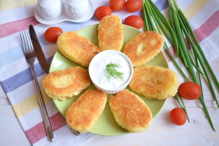Easy Homemade Potato Cutlets Easy Homemade Potato Cutlets