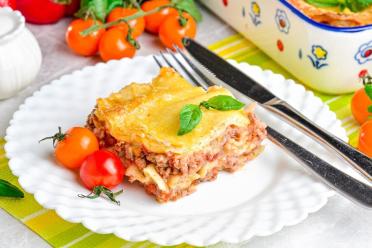 Bechamel Lasagna: Easy and Delicious Italian Classic