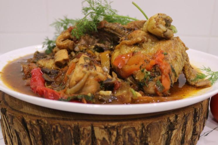 Savory Chicken Cacciatore with Pasta