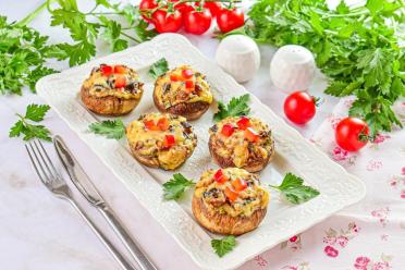 Cheesy Nut-Stuffed Mushrooms