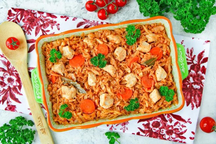 Oven-Baked Turkey with Cabbage Oven-Baked Turkey with Cabbage