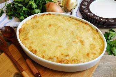 Oven-Baked Chicken and Mashed Potato Casserole