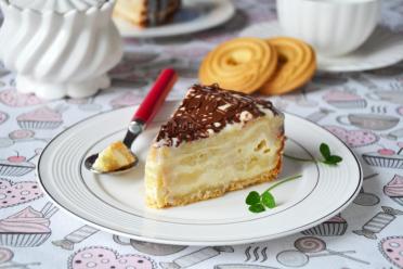 Hungarian Cottage Cheese Cheesecake