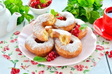 Quick & Fluffy No-Yeast Milk Donuts