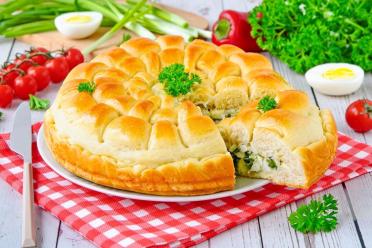 Egg and Cheese Yeast Pie