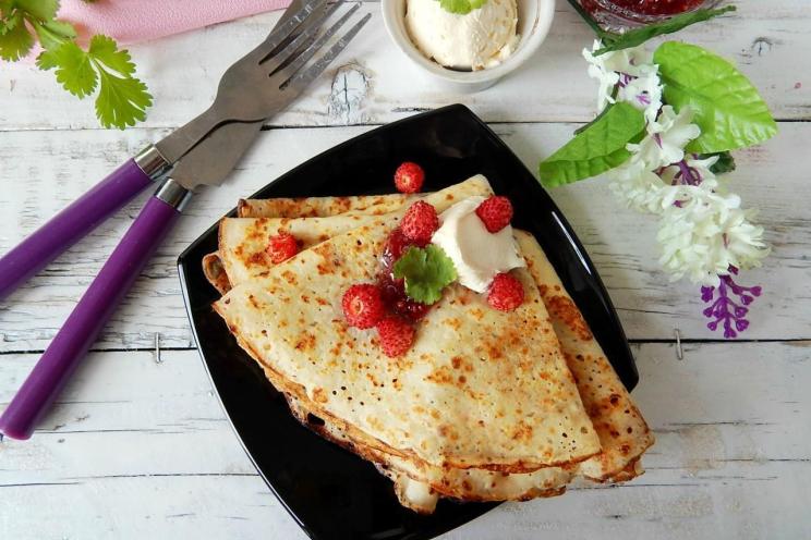 Sour Cream Pancakes: Soft & Flavorful Delight