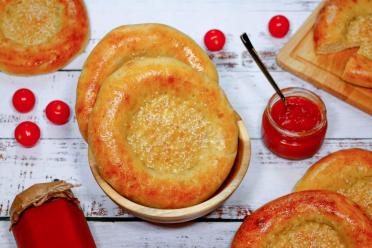 Easy Homemade Uzbek Tandoor Flatbreads