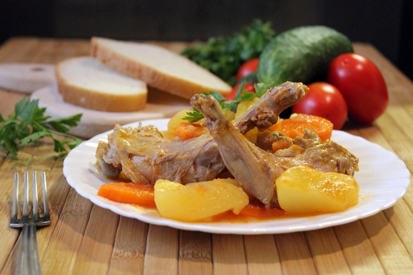 Hearty Stewed Rabbit with Potatoes