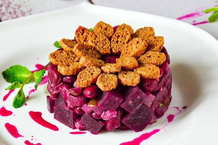 Healthy Beet and Bean Salad