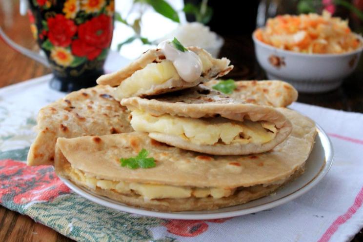 Tatar Potato-Stuffed Flatbreads (Kystyby)