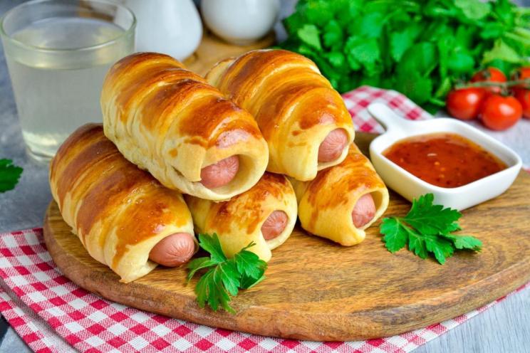Baked Sausages in Kefir Dough