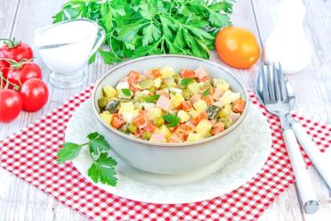 Winter Salad with Sausage: A Timeless Favorite