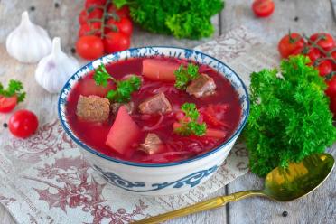 Easy, Flavorful Borscht with Tomato Paste