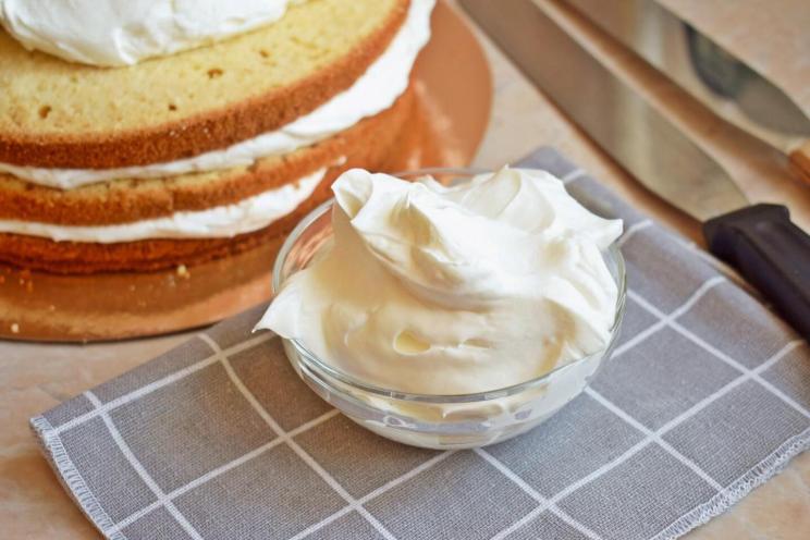 Fluffy Two-Ingredient Cake Cream Fluffy Two-Ingredient Cake Cream