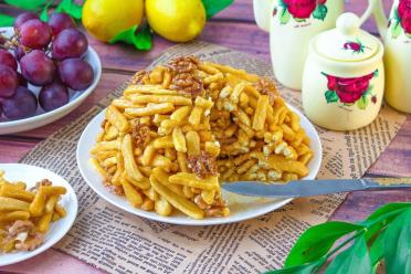 Honey-Glazed Tatar Sweet Chak Chak