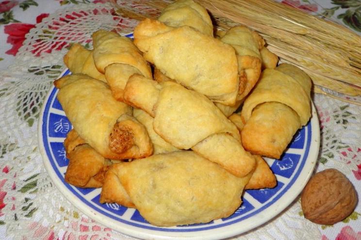 Nut-Filled Mutaki Pastries