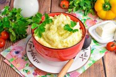 Cheesy Creamy Mashed Potatoes