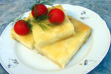 Cheese-Filled Khachapuri: A Georgian Delight