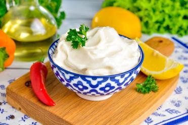 Quick & Easy Blender Mayonnaise with Mustard & Egg