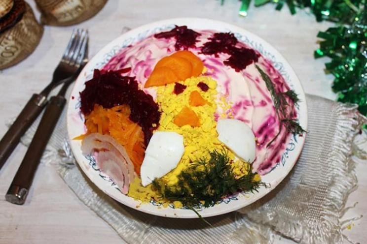 Festive Rooster Herring Salad Festive Rooster Herring Salad