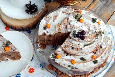 Rustic Stump Cake