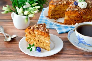 Holiday Honey Bliss Cake