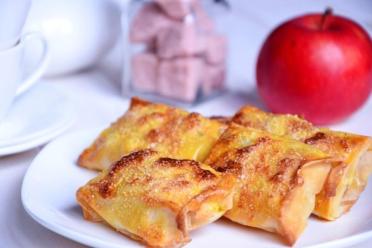 Apple Cinnamon Phyllo Rolls