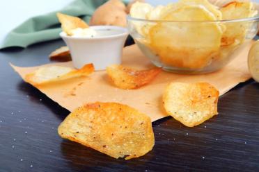 Homemade Crispy Oven Potato Chips