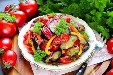 Eggplant and Tomato Salad with Bell Peppers