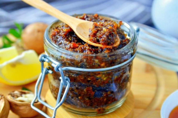 Heart-Healthy Amosov Paste: A Nutritious Delight!