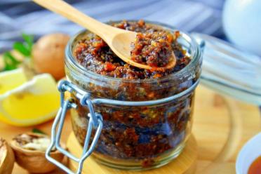 Heart-Healthy Amosov Paste: A Nutritious Delight!