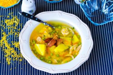 Healthy Chicken and Corn Grits Soup