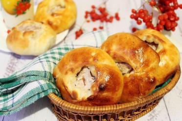 Oven-Baked Meat Belyashi Delight