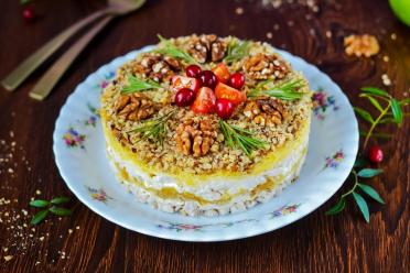 Chicken, Walnut, and Cheese Salad