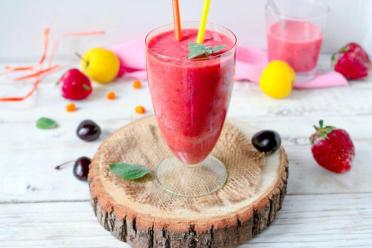 Refreshing Vitamin-Packed Fruit Cocktail