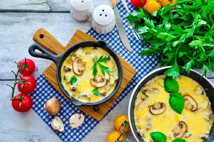 Mushroom and Cheese Julienne in a Pan Mushroom and Cheese Julienne in a Pan